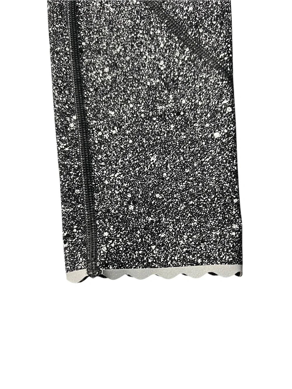 Lululemon Tight Stuff II Black With White Speckles Athletic Leggings Size 6